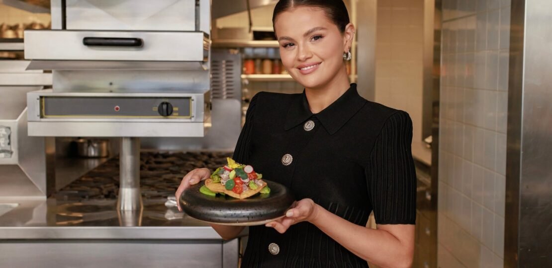 Selena20Gomez20in20Food20Network27s20Selena202B20Restaurant_2.jpeg