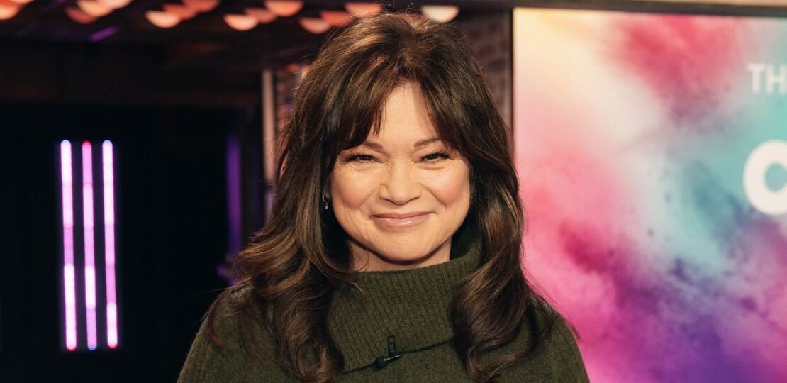 1720553636_episode-7i120-pictured-valerie-bertinelli-news-photo-1712853316.jpg